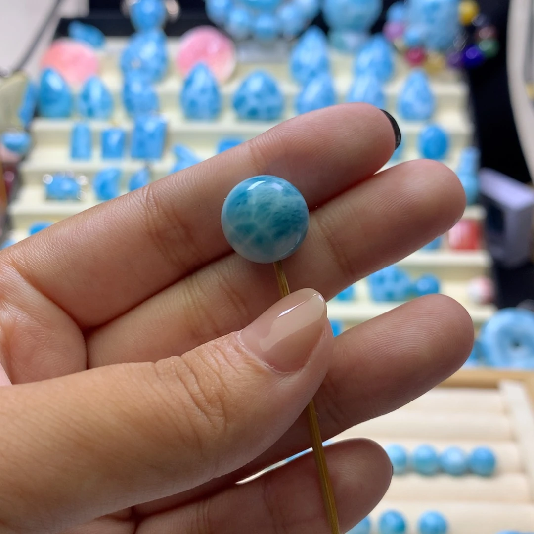 平***忧针钠钙石（海纹石）未镶嵌珠宝半成品