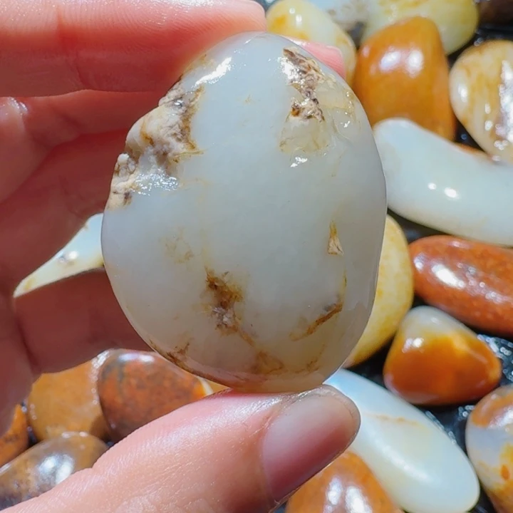 和田玉未镶嵌挂件33.6克