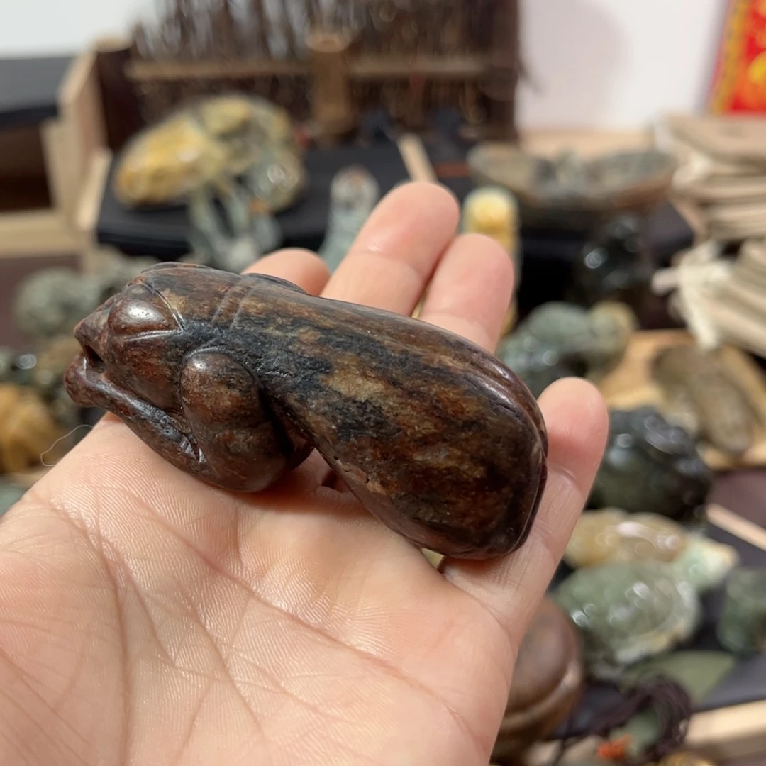 岫岩河磨玉（透闪石质玉）未镶嵌把件