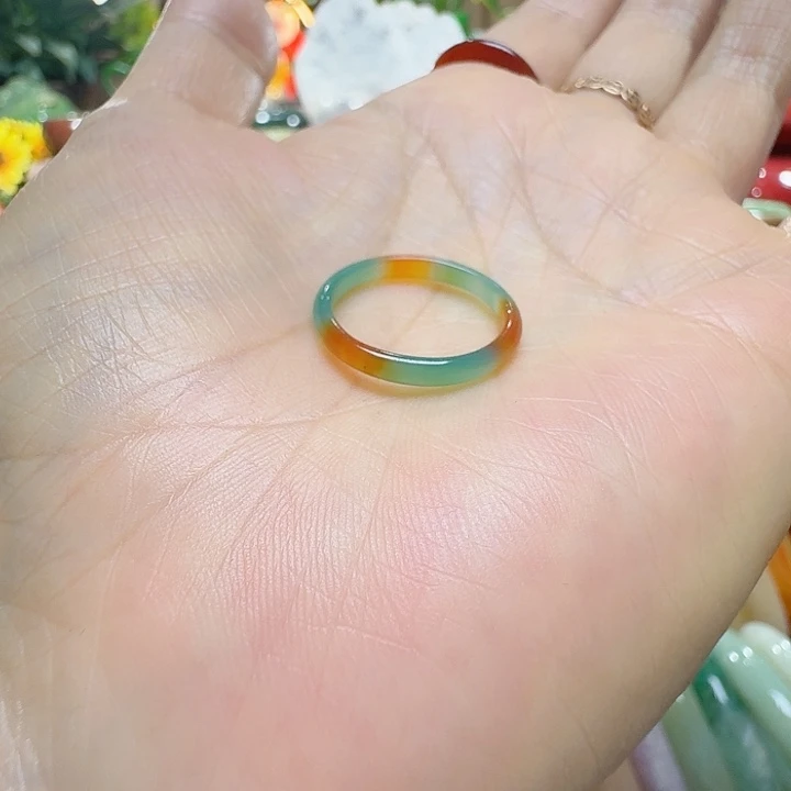 华***姐玛瑙/玉髓未镶嵌戒指