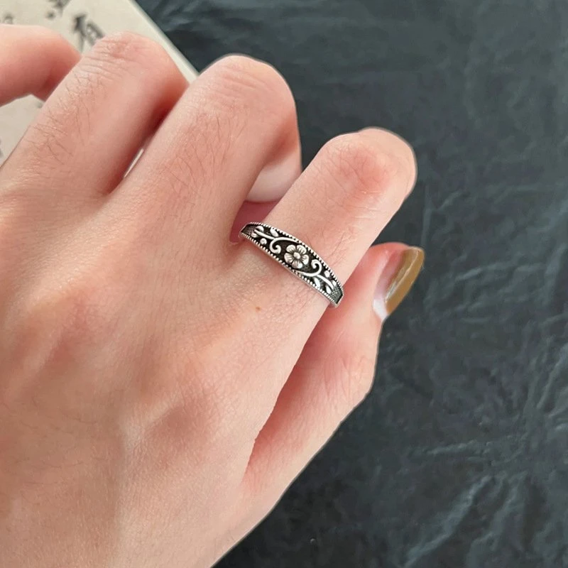足银戒指 新中式复古梅花戒指女国风做旧浮雕花纹
