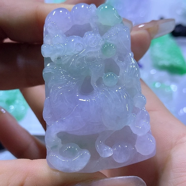 颈饰未镶嵌翡翠天然翡翠A货吊坠