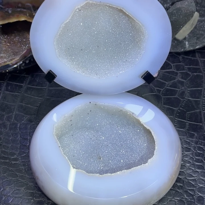 抛光白晶盆未镶嵌水晶