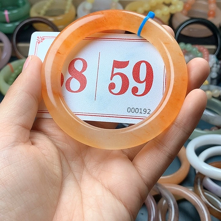 石英质玉（黄龙玉）未镶嵌手镯