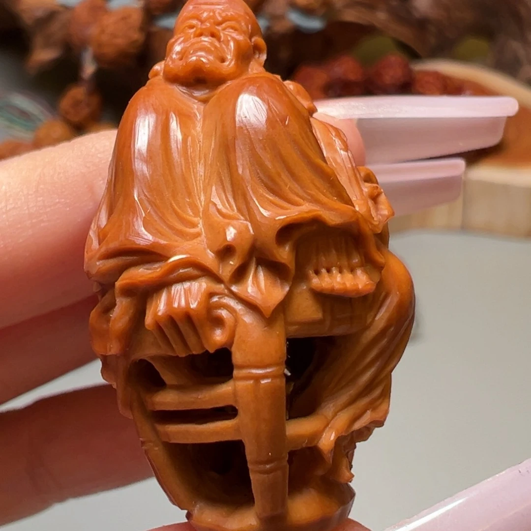 橄榄核吊坠板凳佛