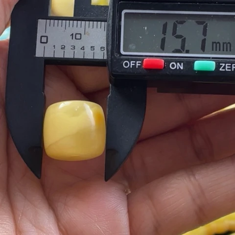 【闪购商品】未镶嵌蜜蜡裸石～****～46杂