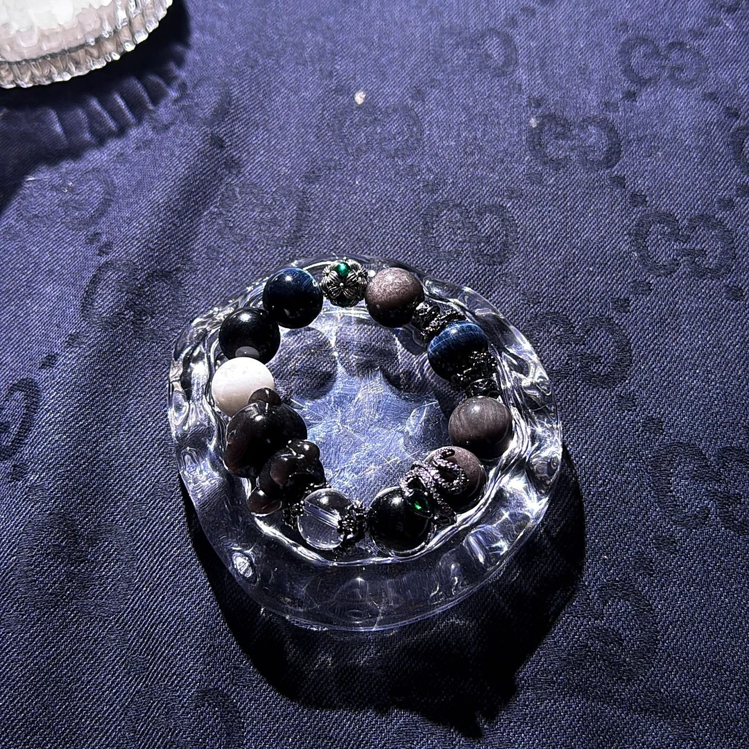 合金手链 【闪灵｜宇宙黑洞】银曜石+蓝虎眼+白15mm领袖熊