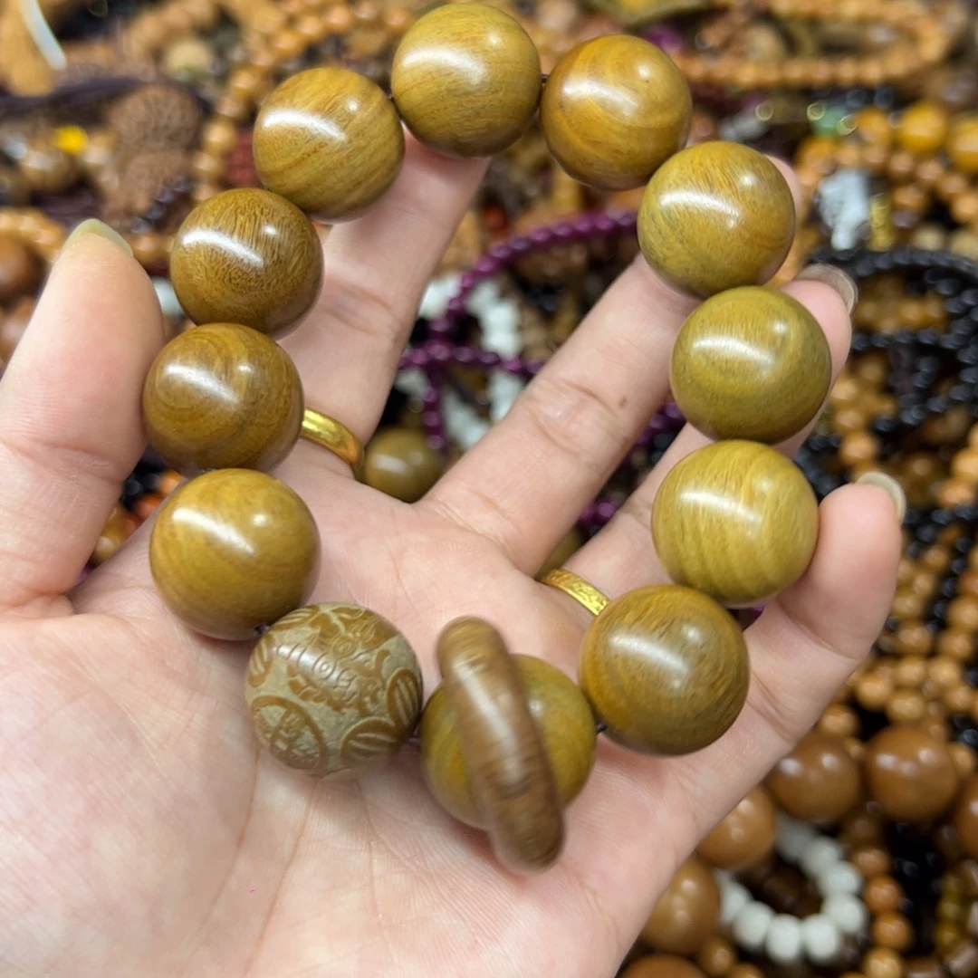 维腊木（绿檀）无事牌