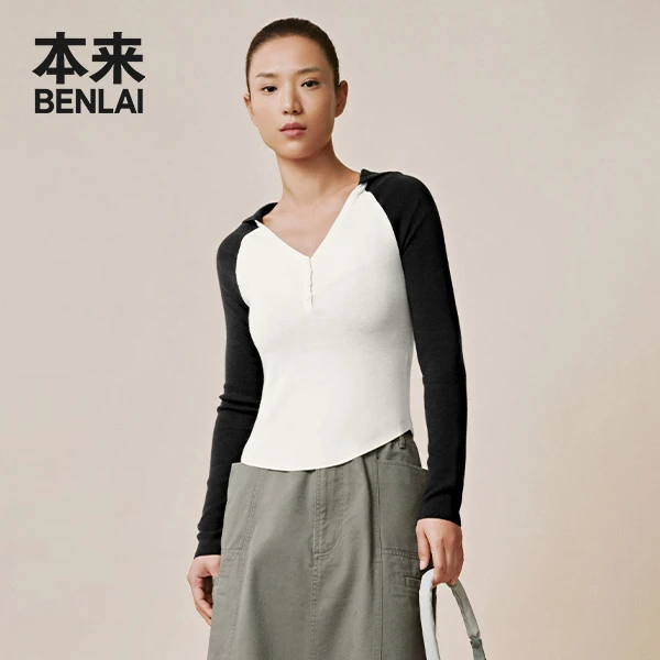 本来BENLAI2025春季新款撞色修身时尚女士v领连帽针织