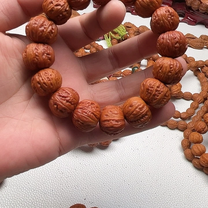 喂***.手串桃核 磨盘小秋子