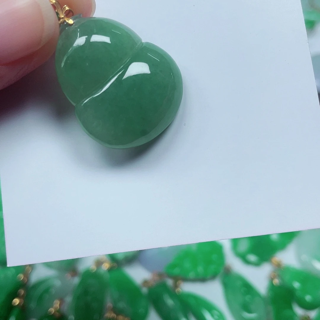 吊坠(不含链)18K金镶嵌翡翠