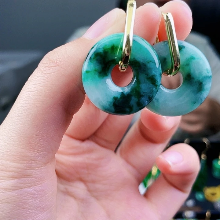 翡翠耳饰未镶嵌饰品