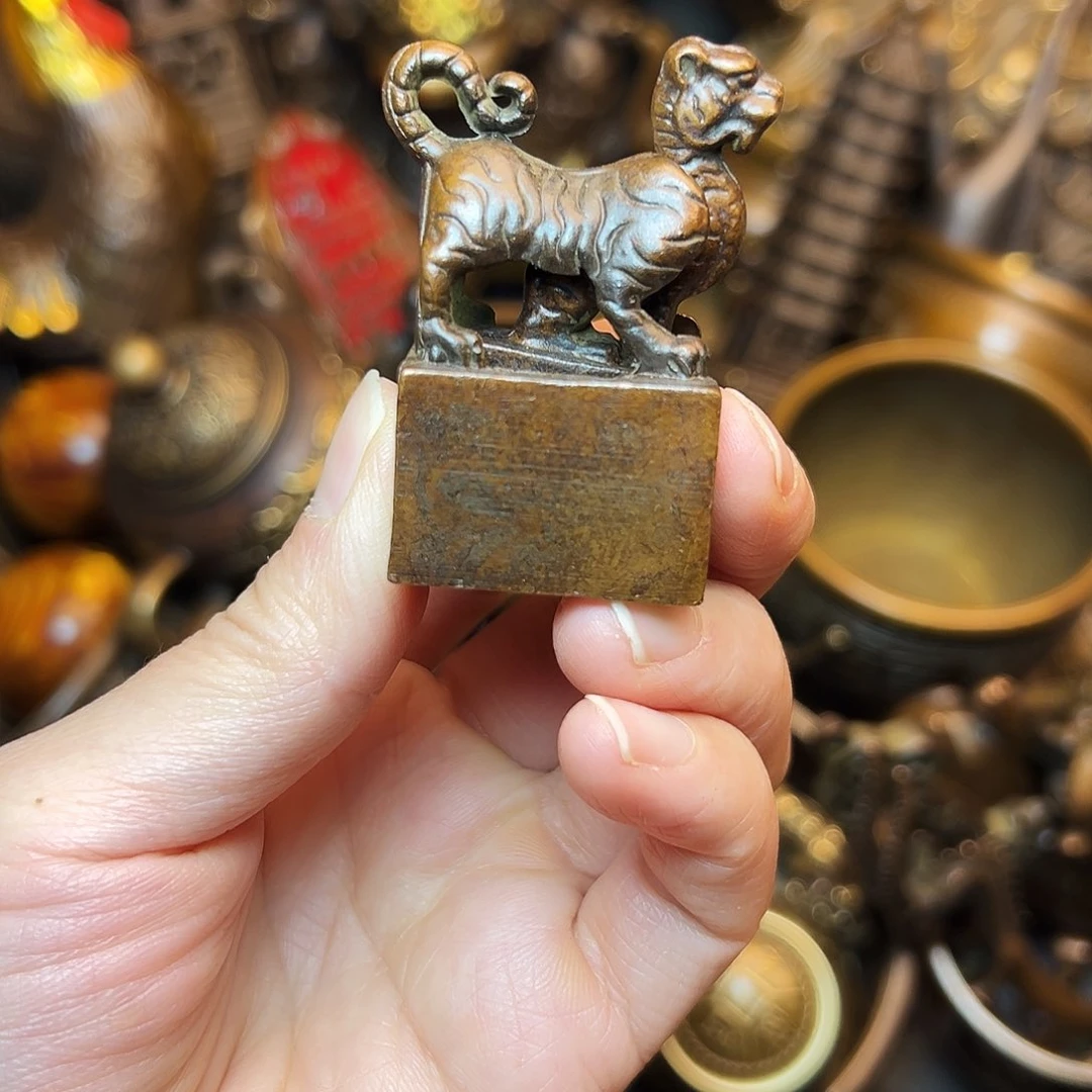 精美铜器工艺品等