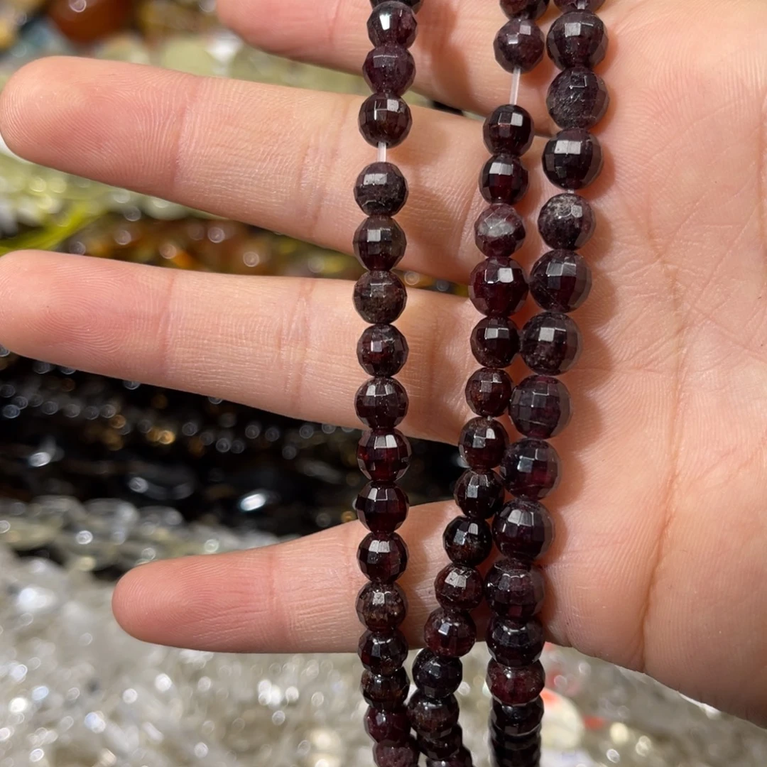 玛瑙/玉髓散珠石榴石切面