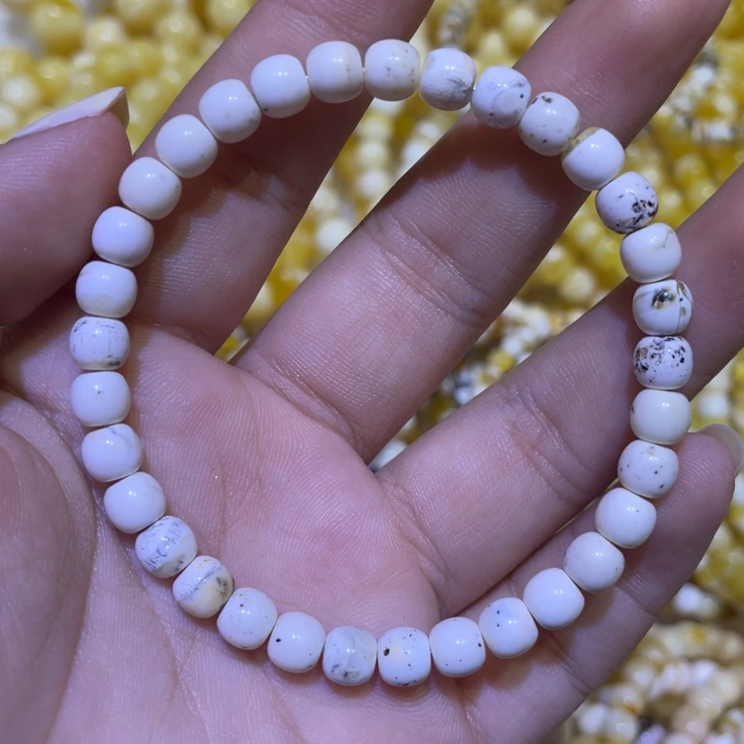 蜜蜡未镶嵌珠宝奇石6m