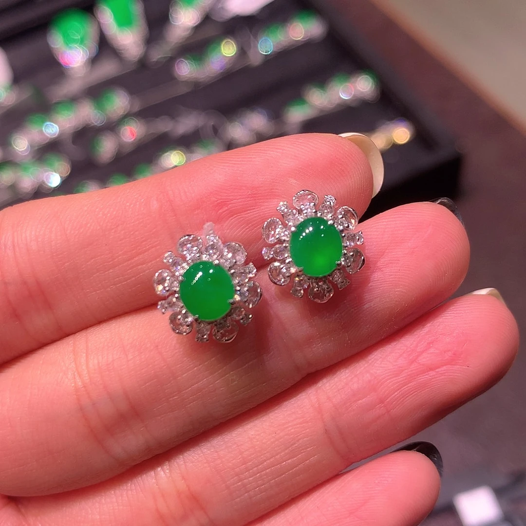 翡翠18K金镶嵌耳饰