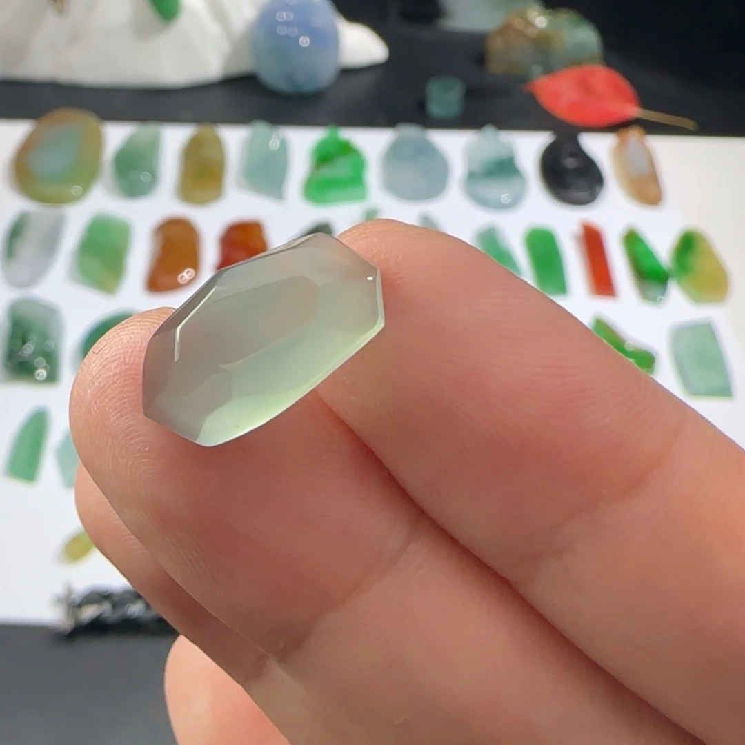 定制翡翠未镶嵌材料