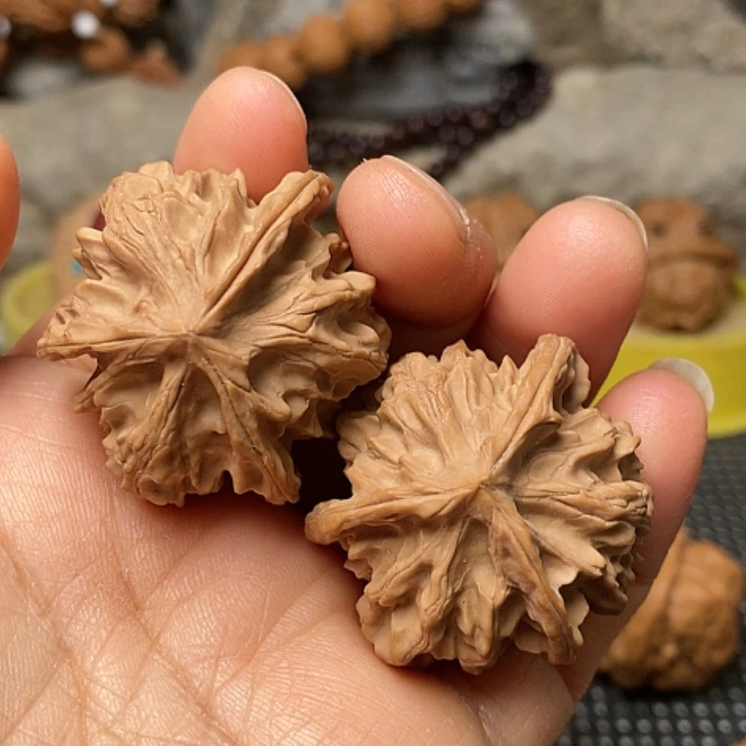 【闪购商品】把件文玩核桃三棱