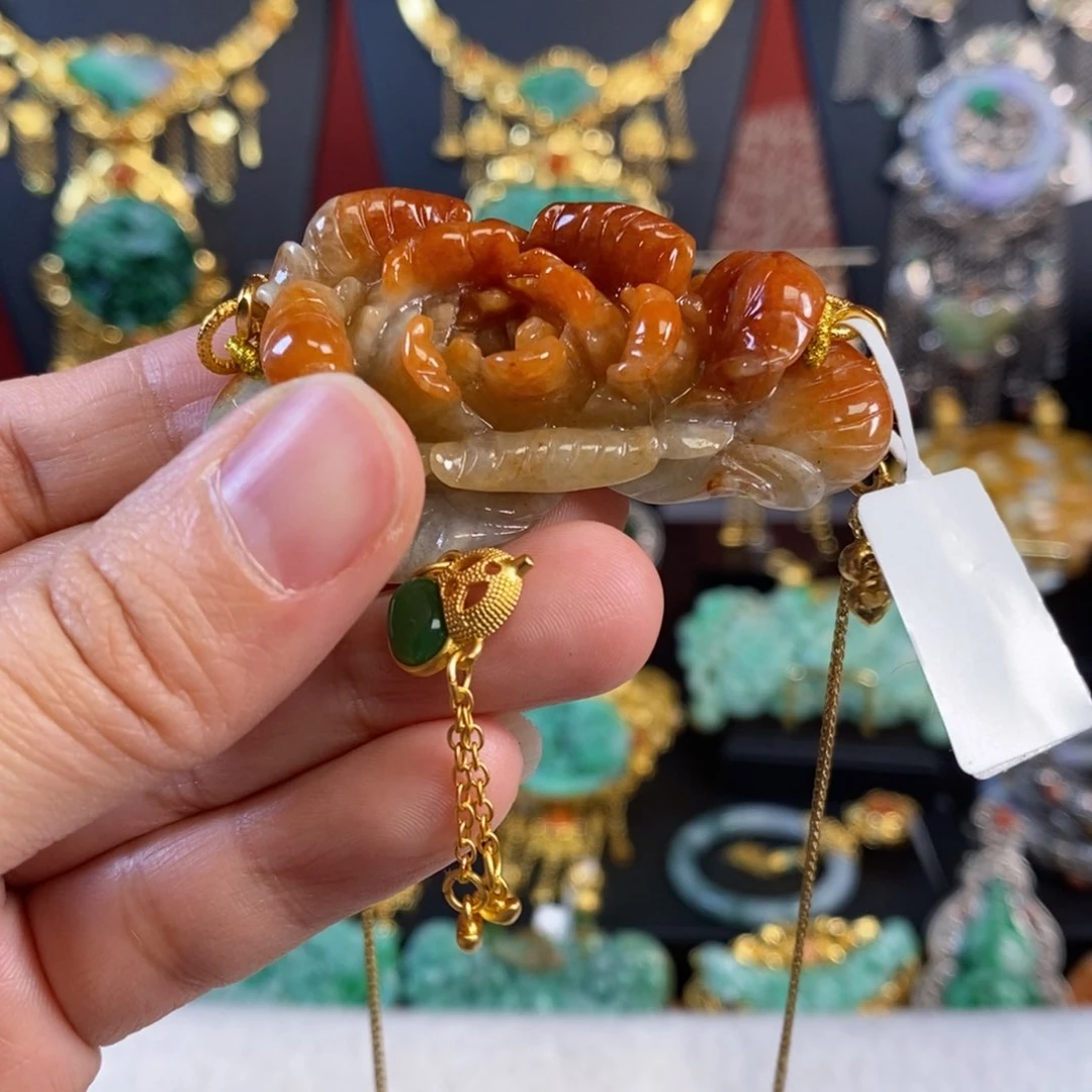 翡翠颈饰未镶嵌王****e