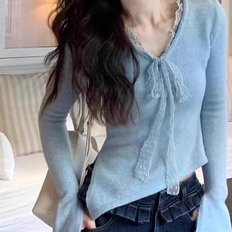 法国风格内蓝色蕾丝v领系带长袖针织女式春季不对称底衬衫低领上