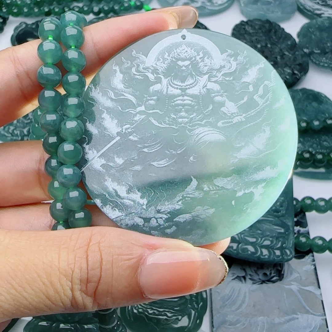 颈饰未镶嵌翡翠多样性发货天然的A货翡翠