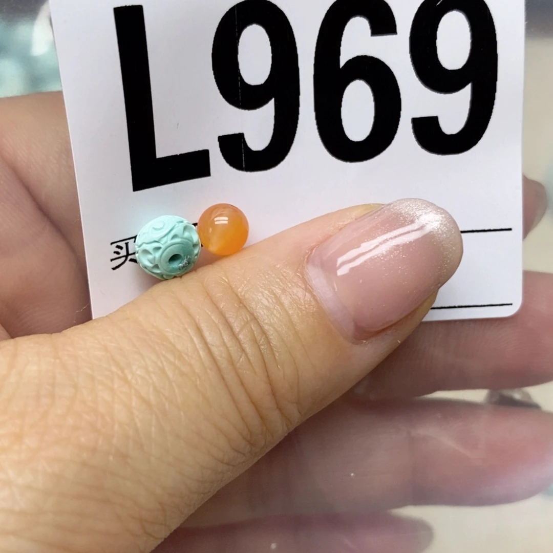 南红玛瑙配饰未镶嵌