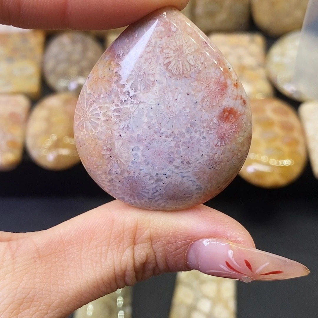 硅化玉颈饰合金霁****来