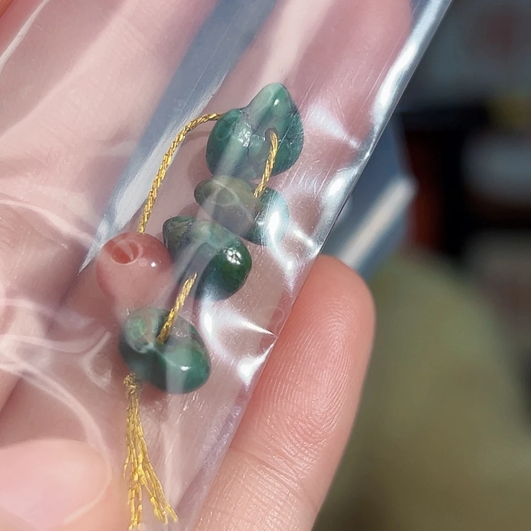 南红玛瑙未镶嵌珠宝奇石