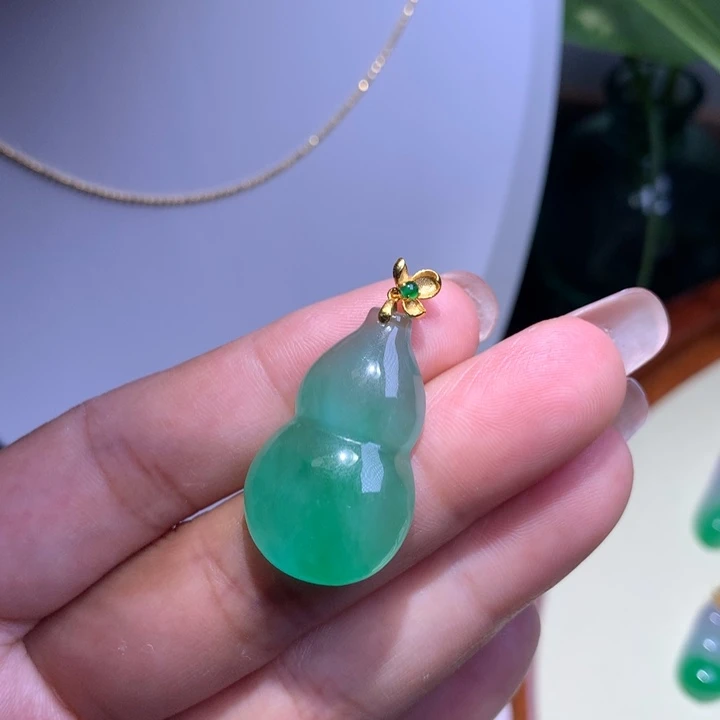 S****?缅甸翡翠葫芦