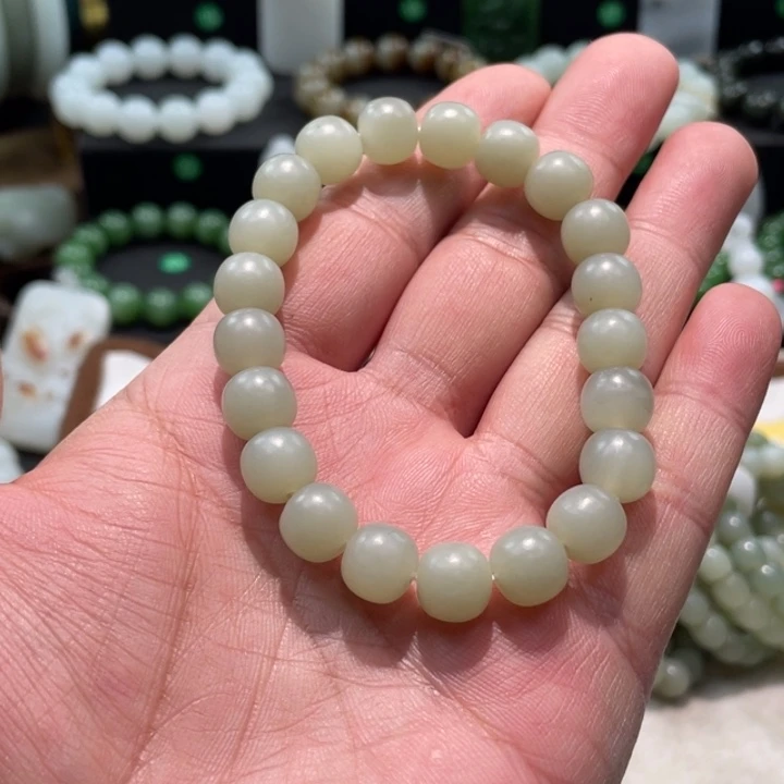 和田玉未镶嵌手串