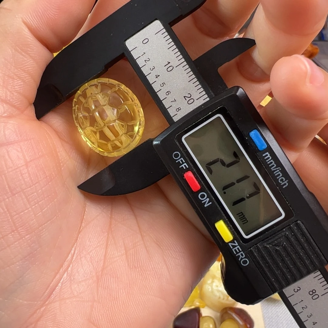 化****琥珀未镶嵌裸石琥珀