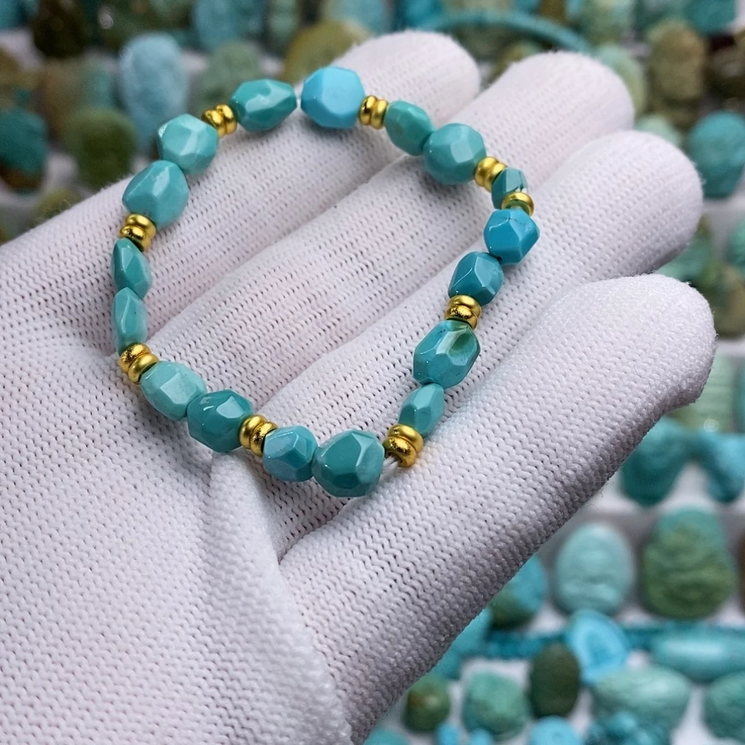 宜***中绿松石未镶嵌绿松石