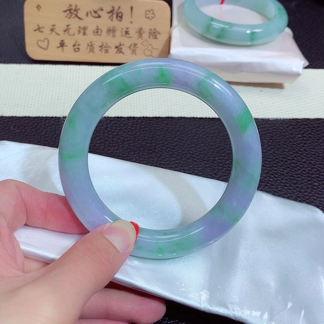 未镶嵌手镯翡翠584