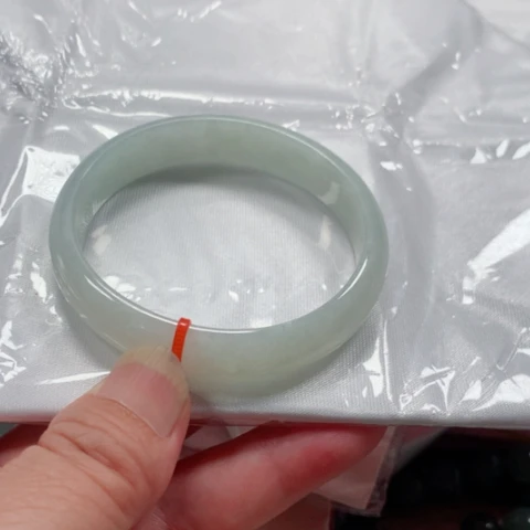 翡翠未镶嵌手镯缅甸翡翠手镯