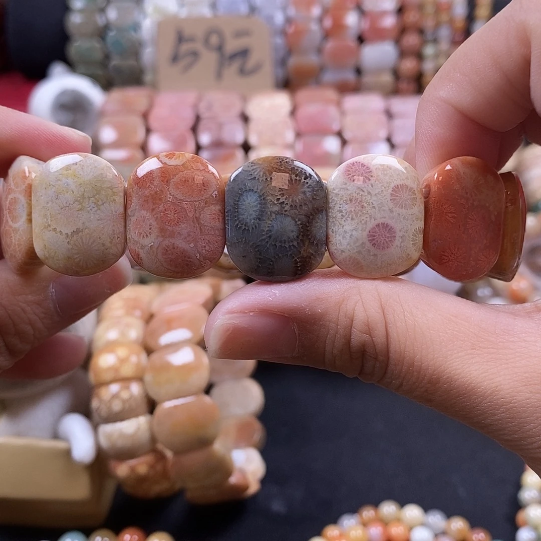 硅化珊瑚（珊瑚玉）未镶嵌手牌 29