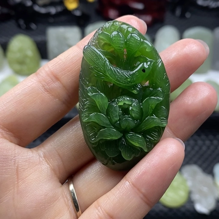 和田玉未镶嵌颈饰46