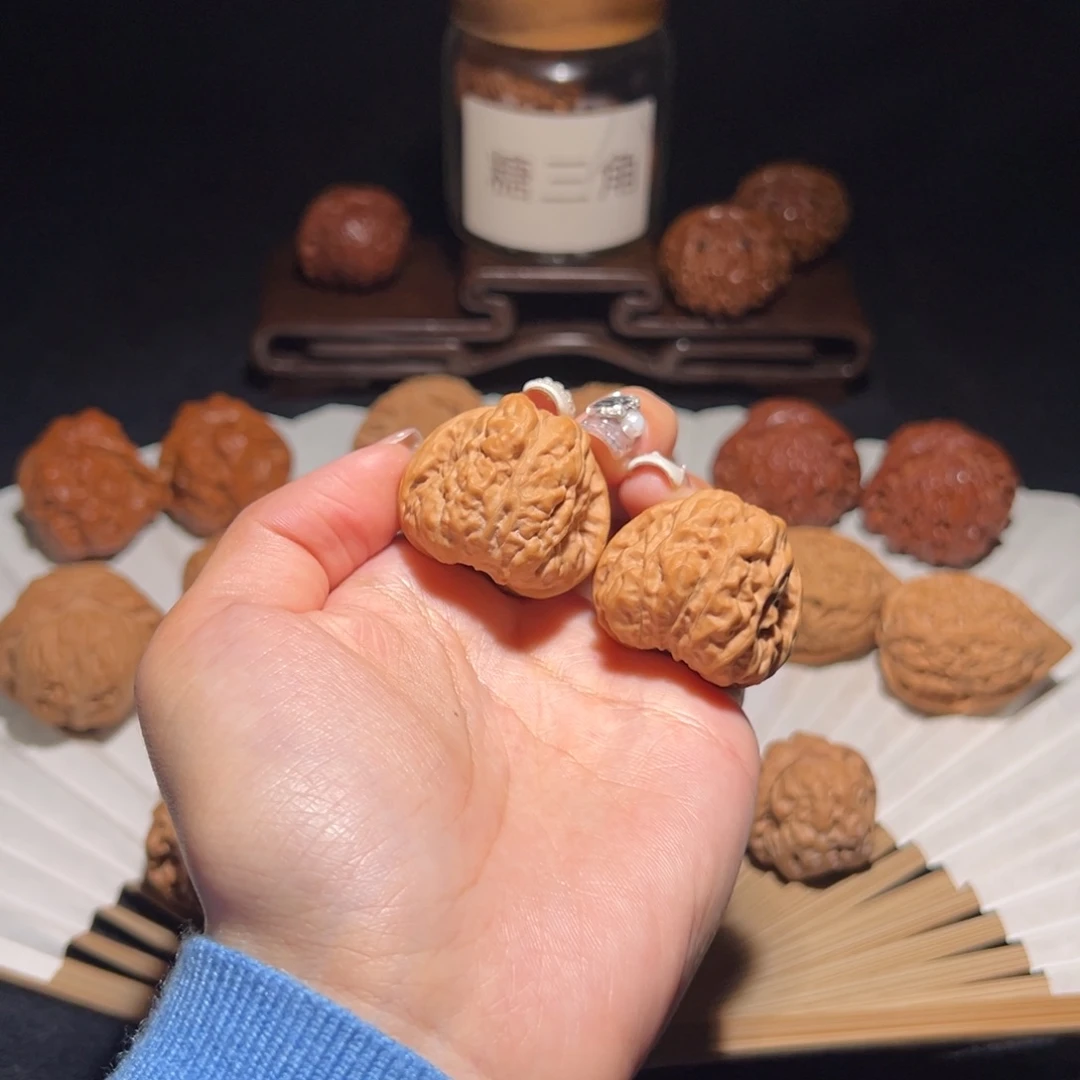 吊坠文玩核桃32+小蛙