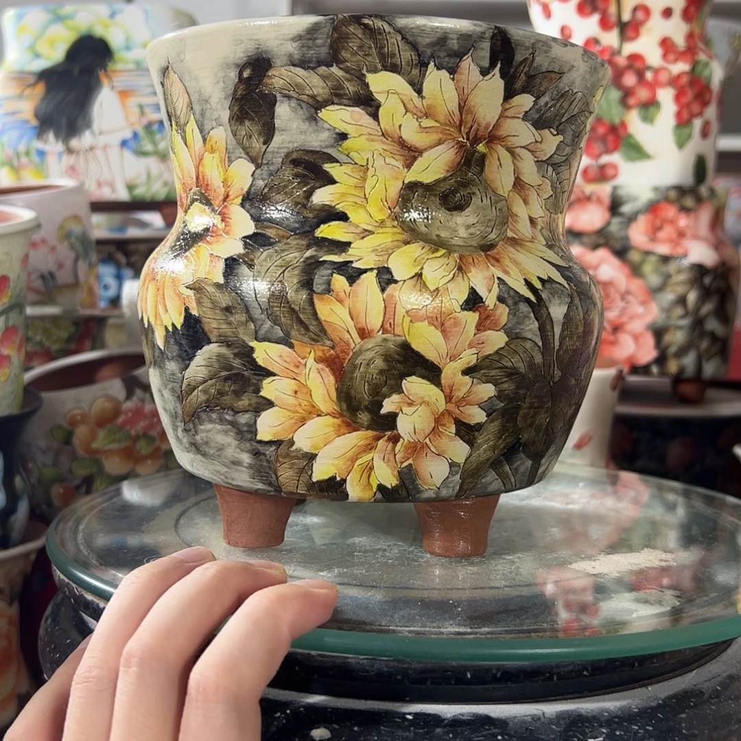V***n景德镇手绘花盆幸运花盆