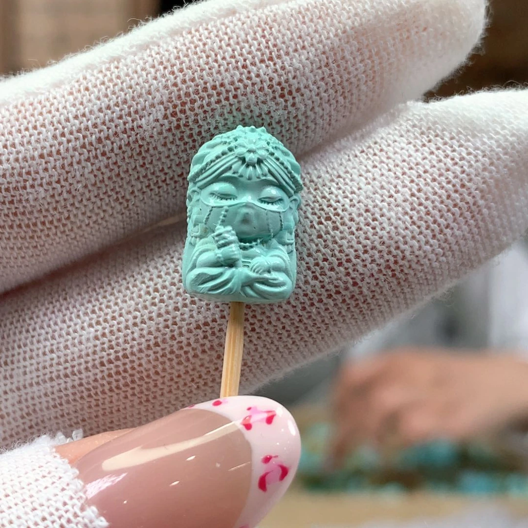 绿松石未镶嵌挂件