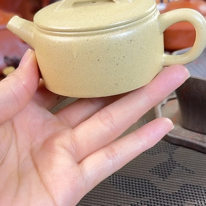 紫砂茶壶本山绿泥汉瓦