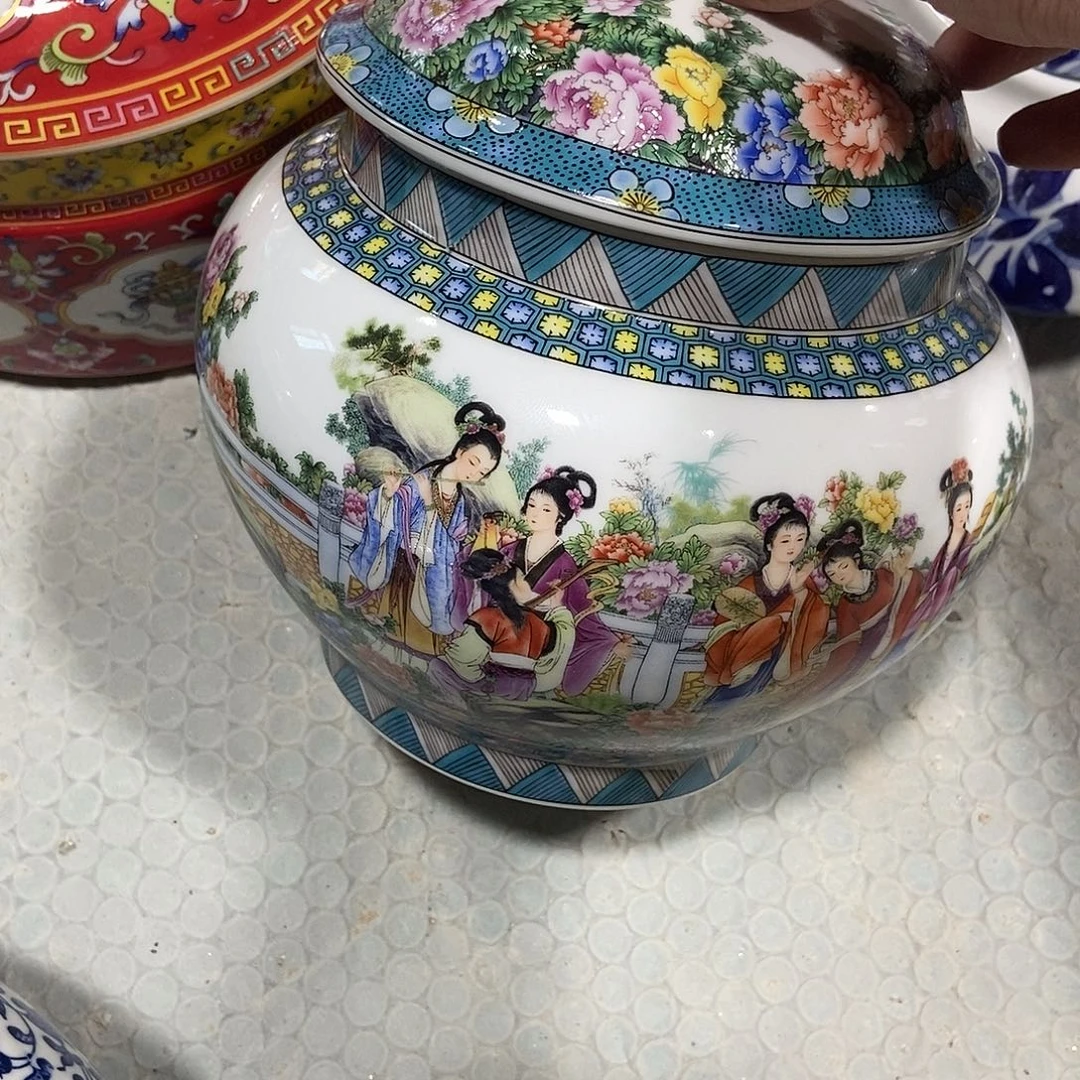 瓷片景德镇陶瓷罐一个