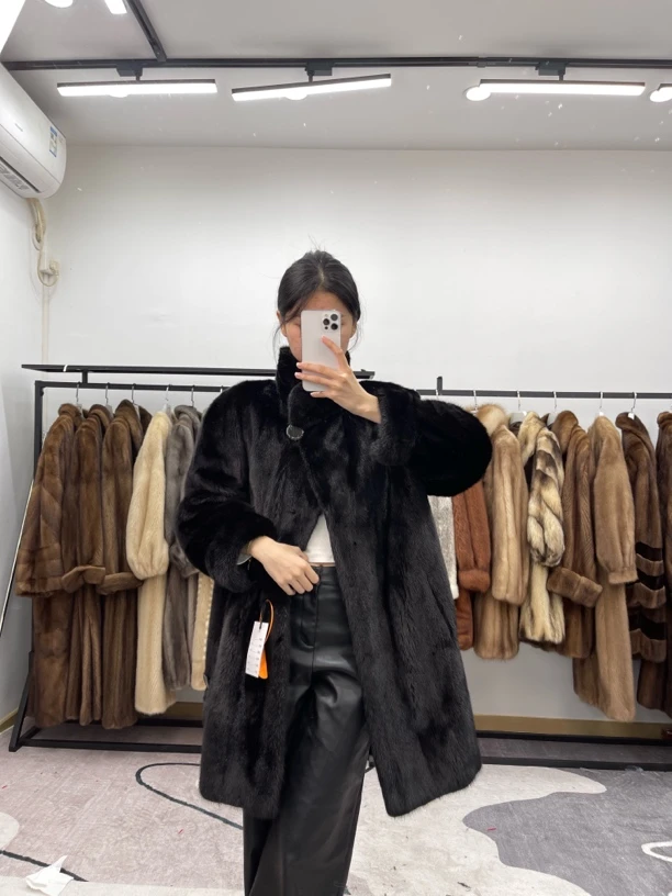 CC147(3XL) 黑色中古进口水貂毛外套，肩42胸围118衣长86袖长61