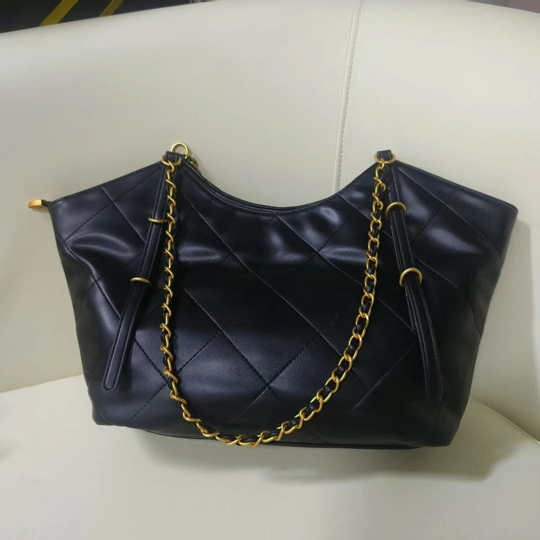 潮流真皮新款女包斜挎包大包乡蝙蝠 0545 黑色