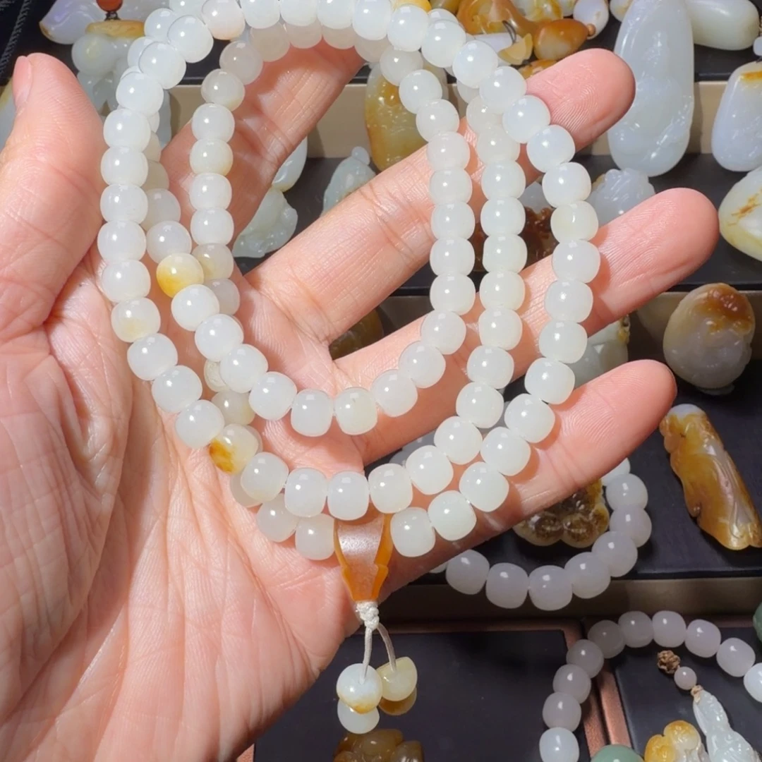 阿***哥和田玉未镶嵌颈饰