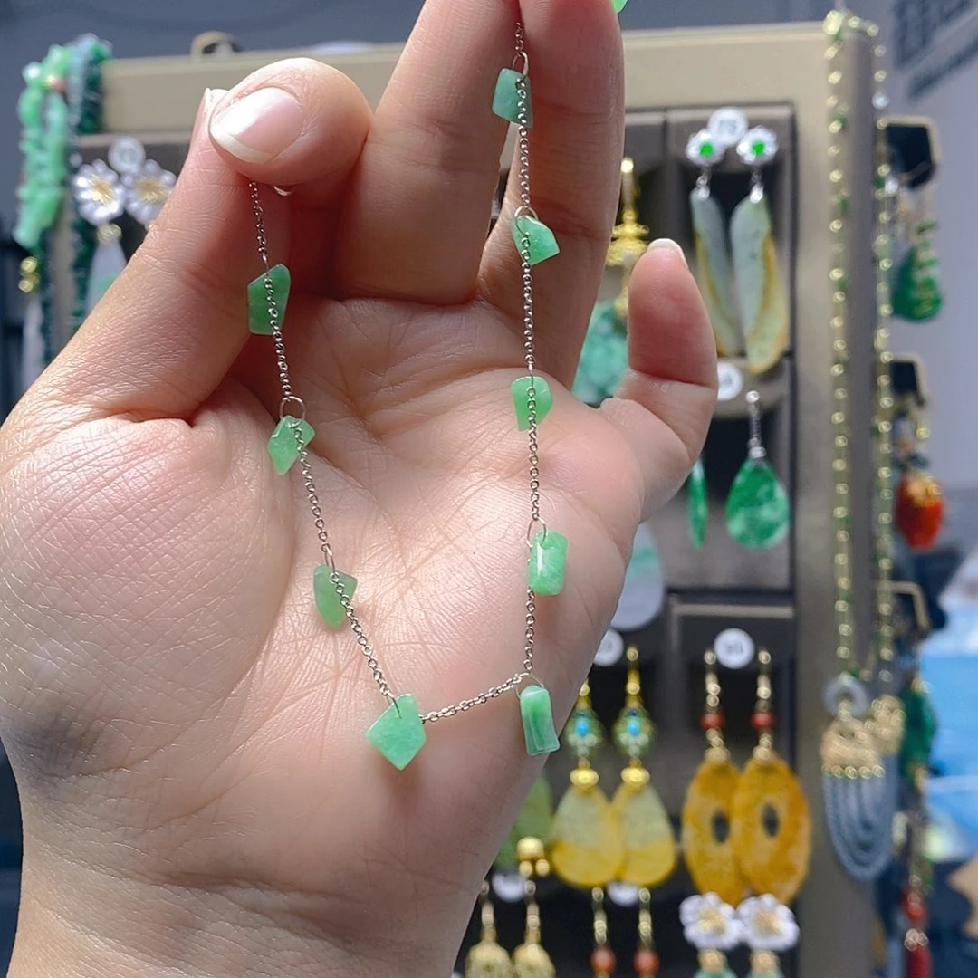 未镶嵌翡翠耳饰翡翠