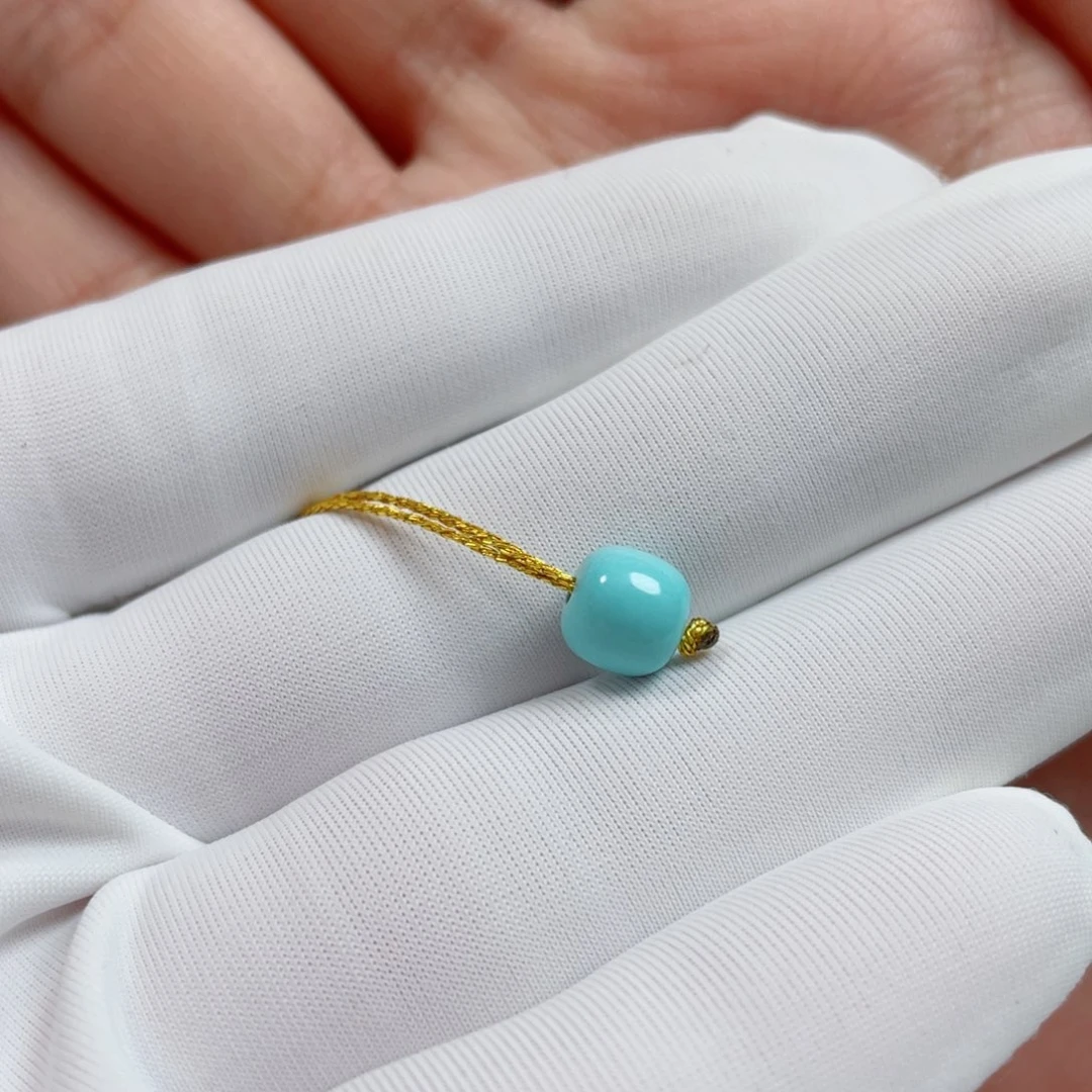 个***g绿松石未镶嵌珠宝奇石