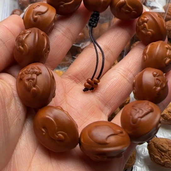 手串橄榄核：橄榄雕工艺的