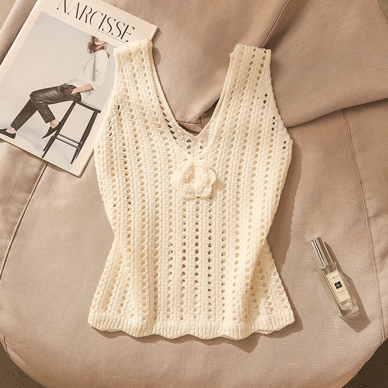韩版立体花朵镂空针织吊带背心女2025夏新款短款修身美背无袖上衣