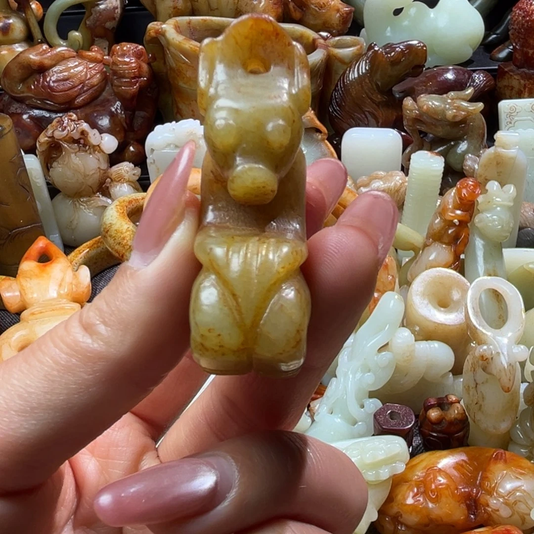 和田玉未镶嵌挂件