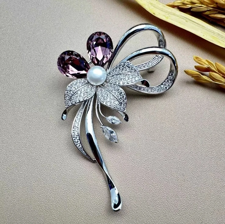 5017紫色木棉花胸针